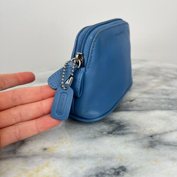 Vintage Coach Blue Soft Leather Cosmetic Case Zip Pouch - Picture 4 of 12